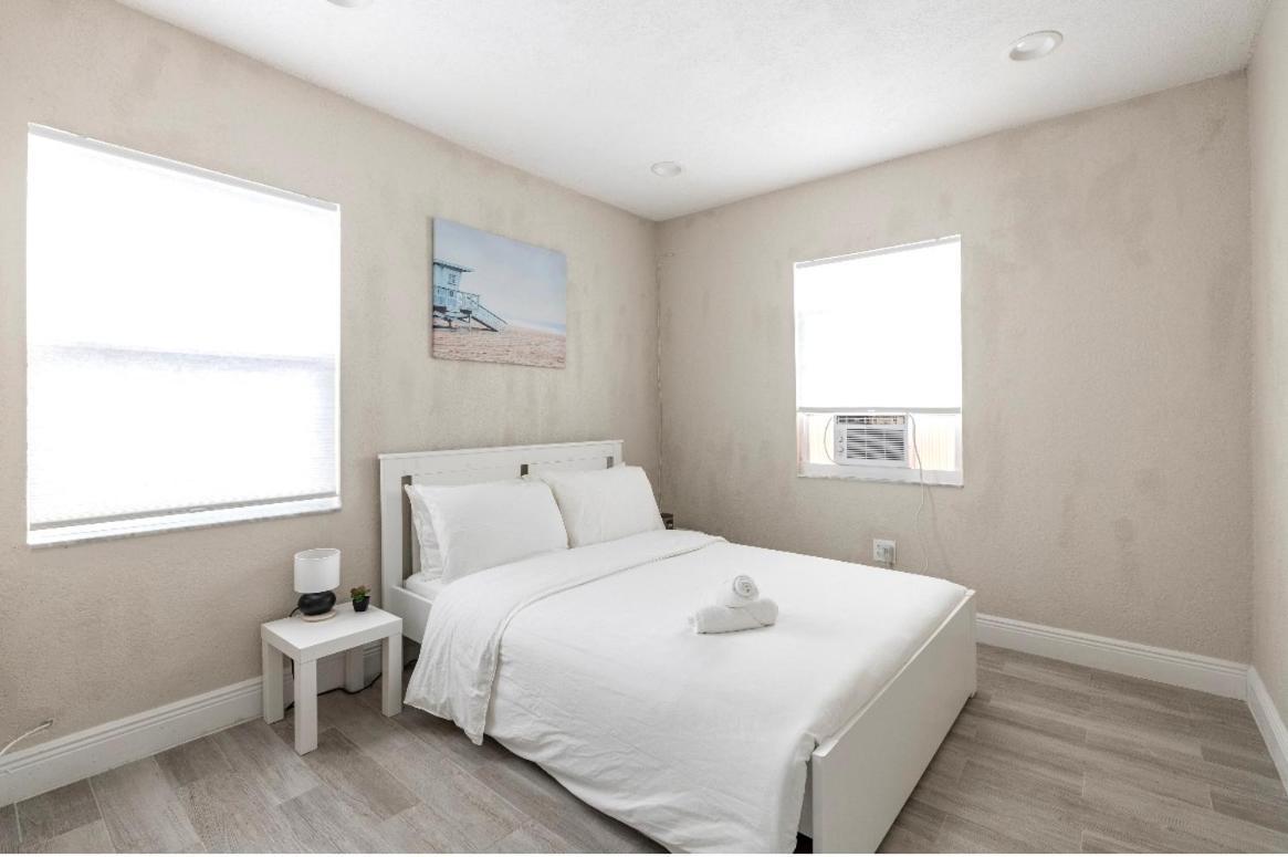 Modern And Comfy *